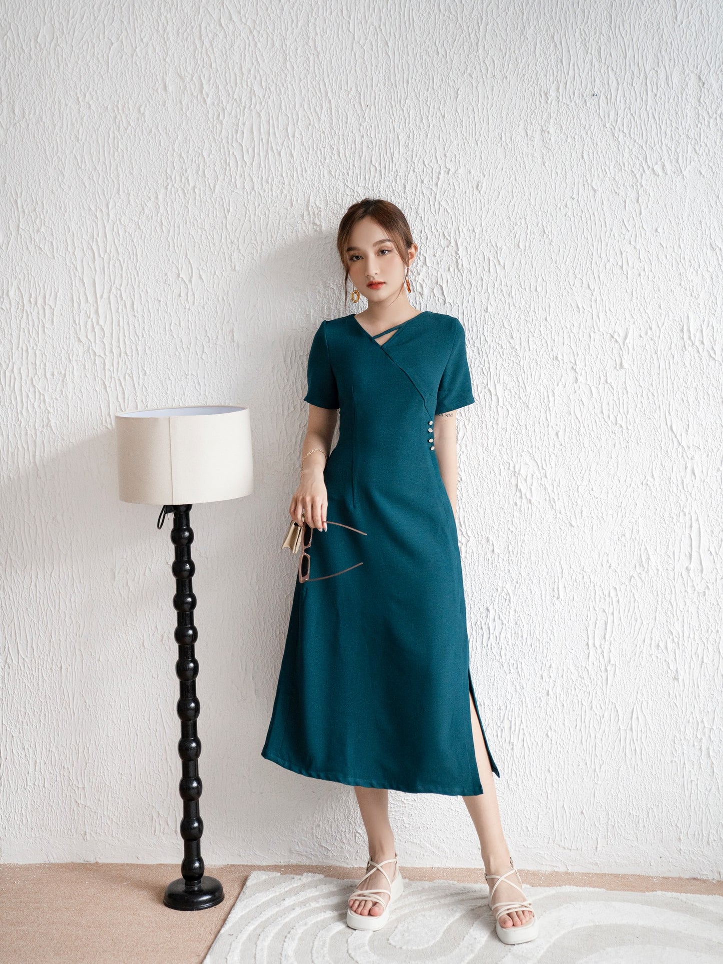 Maris Bottom Split Midi Dress - Gu Fashion | Vietnam Fashion